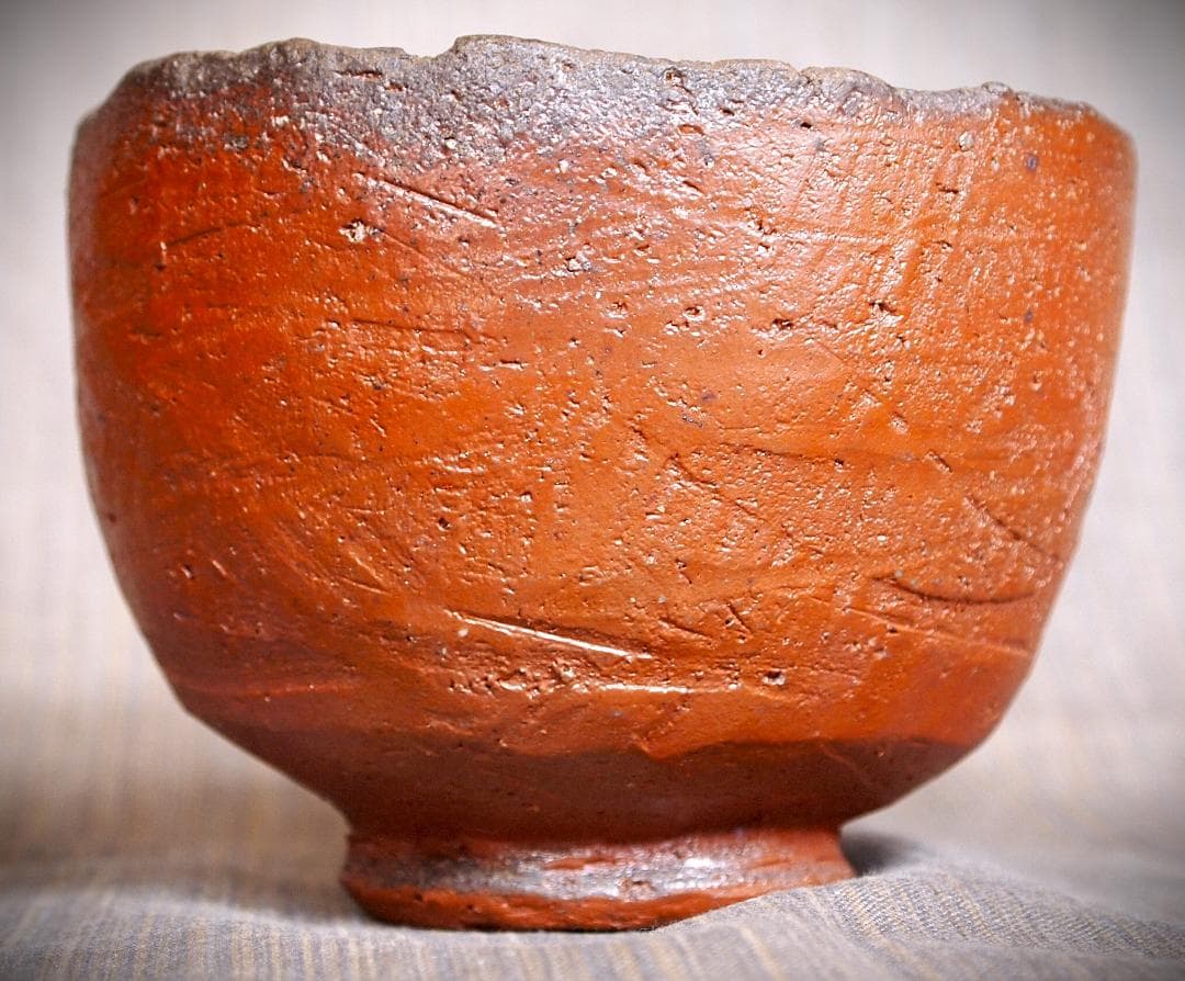 希少作★前嶋　五一郎【義弟：原田拾六】★備前〈手び練り）茶碗★緋色