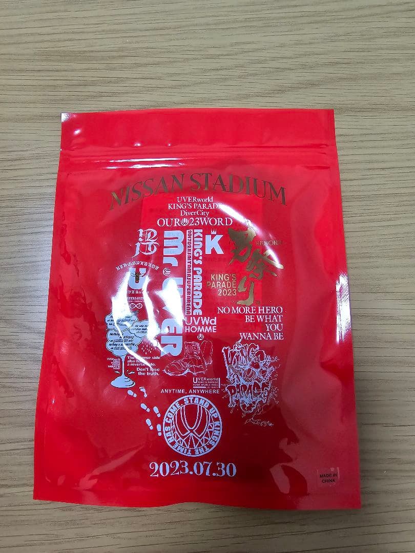 UVERworld 日産スタジアム 男祭り グローブ