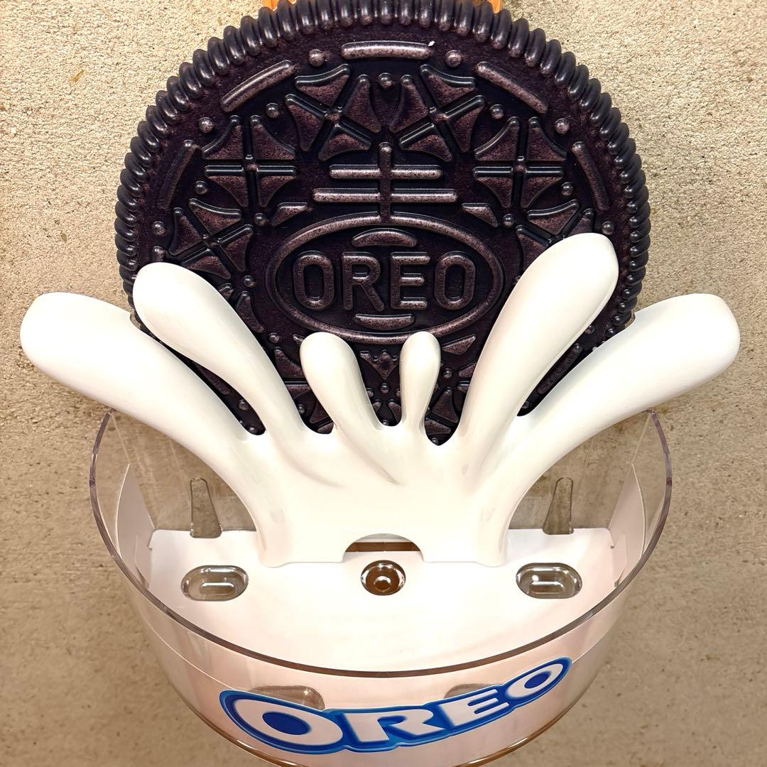 オレオ　ストアディスプレイ　3D シェルフ　アメトイ　ナビスコ　ショーケース