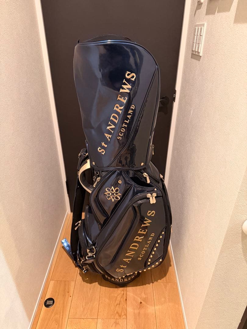 セントアンドリュース キャディバッグ 美品 ネームプレート有 ヘッドカバー4点付