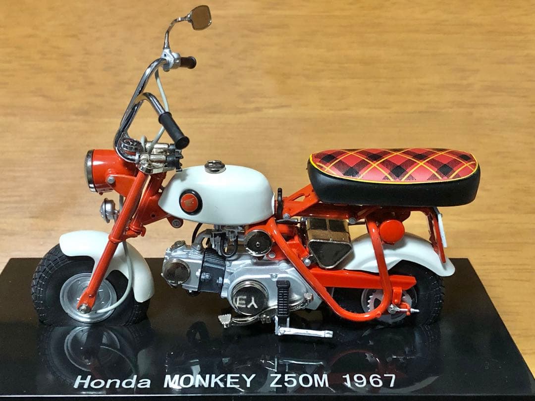 ★希少！サンプル白箱￼￼￼1/10エブロ ホンダ モンキー Z50M 1967