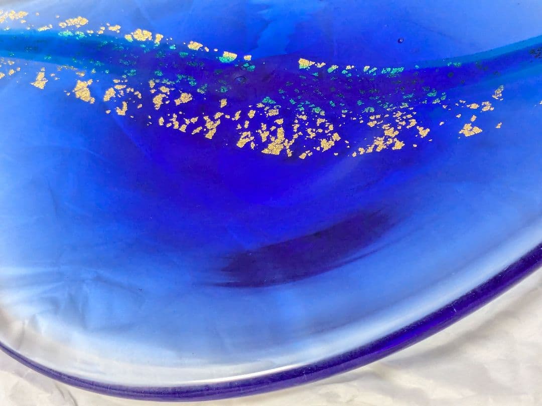 吉田勝美 玻璃の匠 ガラス皿 葉っぱ型