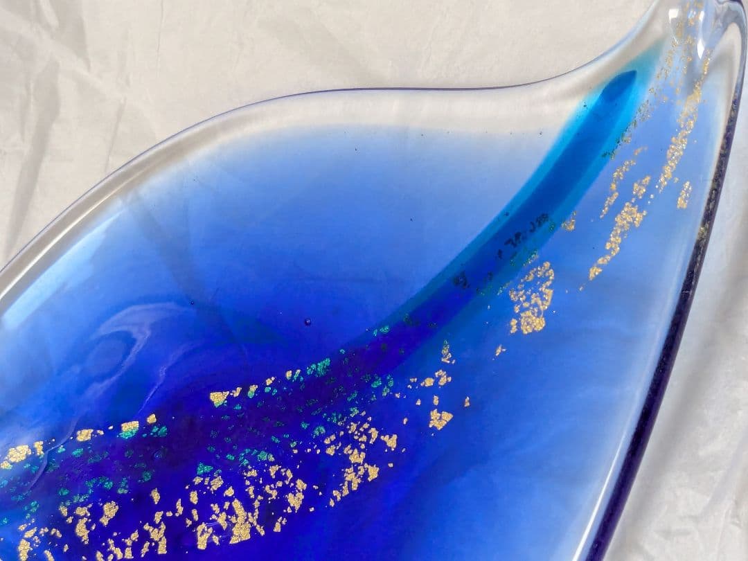 吉田勝美 玻璃の匠 ガラス皿 葉っぱ型