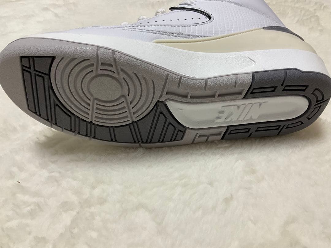 新品 Nike エアジョーダン 2 レトロ US7 25cm ホワイト