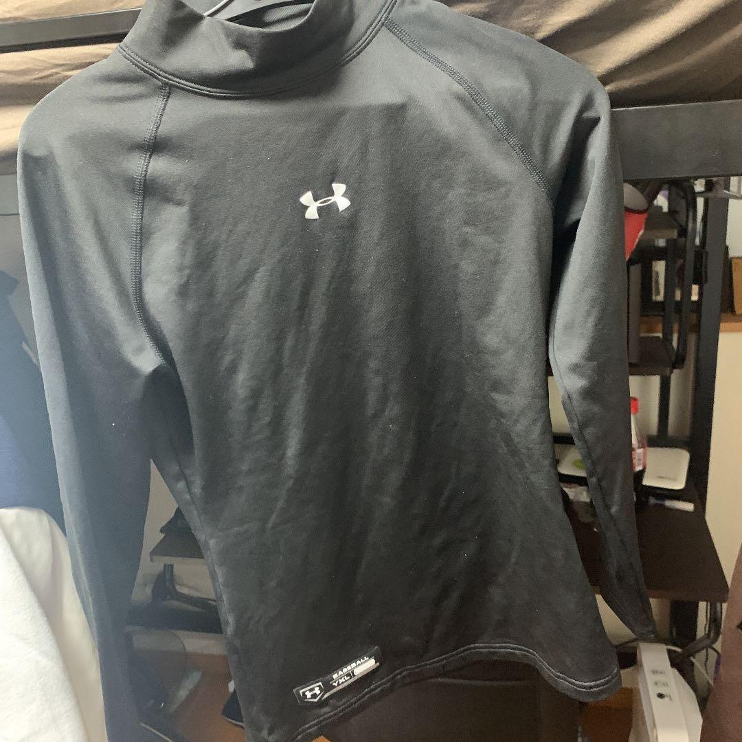 アンダーアーマーアンダーシャツ