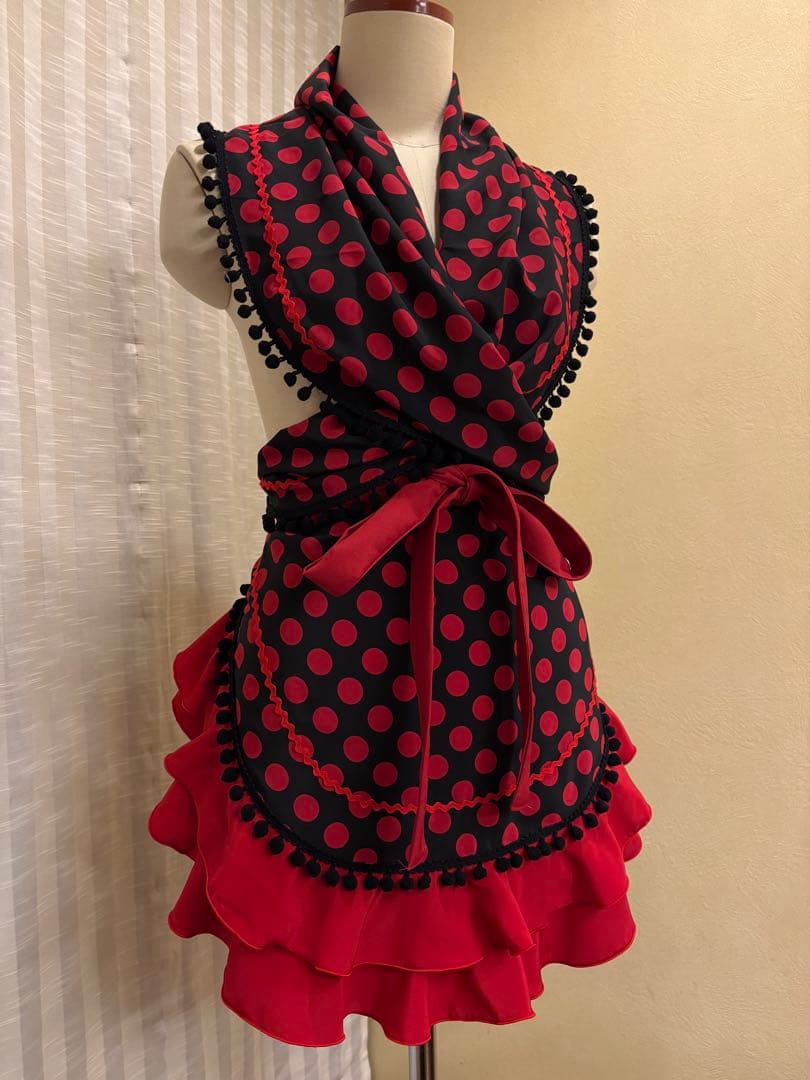 エプロン　ショート　黒赤水玉　赤フリル　フラメンコ　衣装
