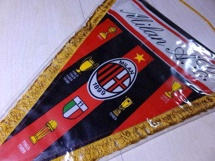 【Mickey】サッカー ACミラン ペナント フリットほか直筆サイン入り