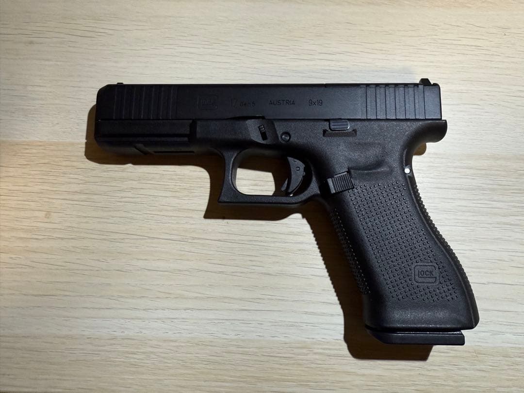 SRC GLOCK 17 gen5 Mos co2ガスガンセット adam