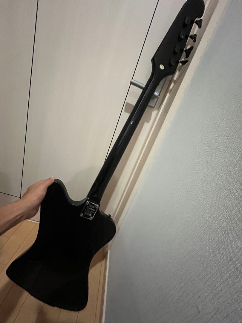 Epiphone Thunderbird ブラックエレキベース