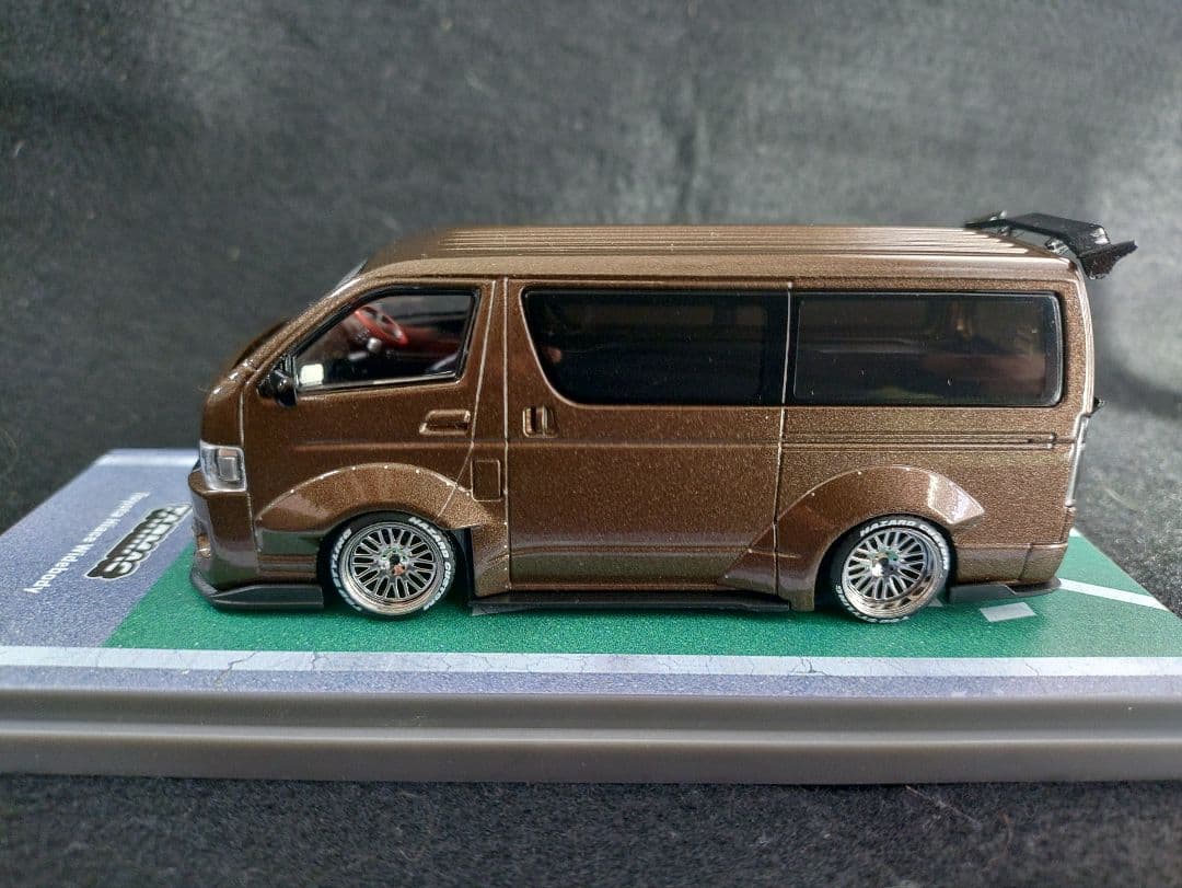 1/43 TARMAC トヨタ　ハイエース　ワイドボディー