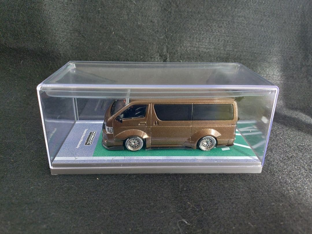 1/43 TARMAC トヨタ　ハイエース　ワイドボディー