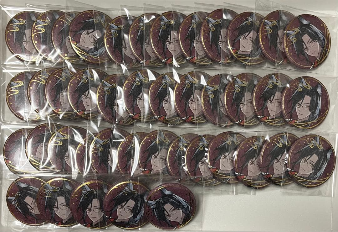 シェリン・バーガンディ 缶バッジ キーホルダー