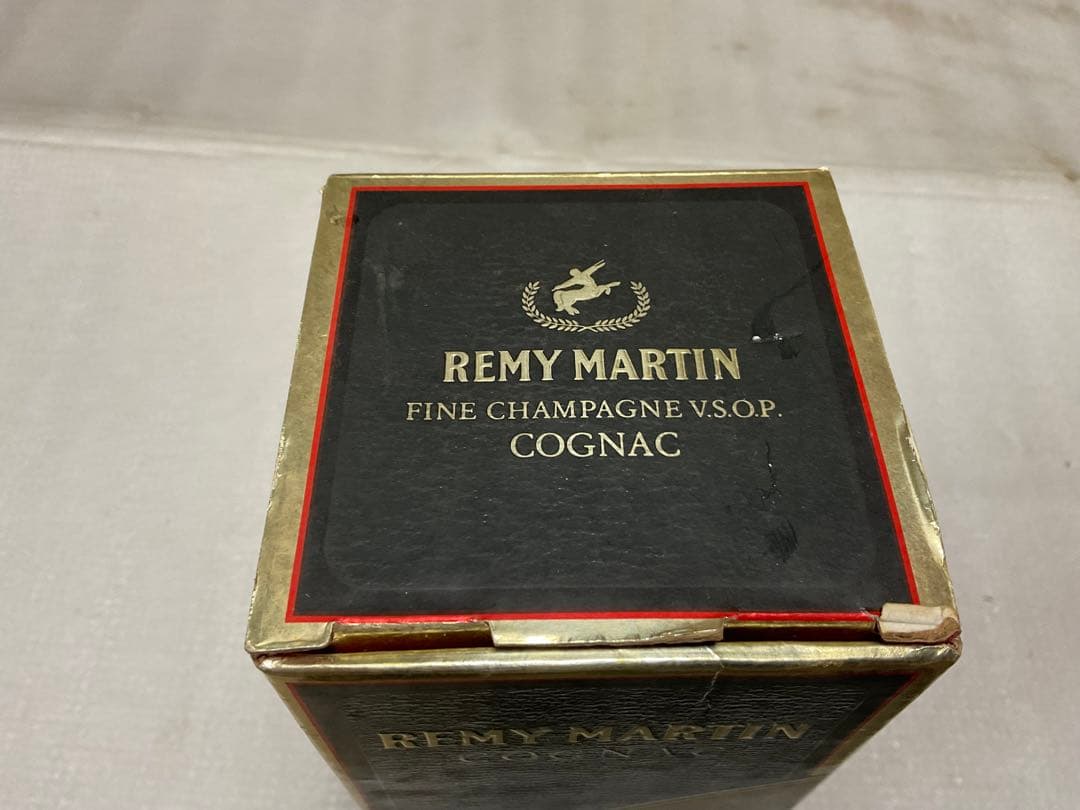 REMY MARTIN／FINE CHAMPAGNE VSOP。COGNAC40