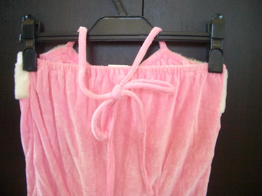 ピンク　バニーガール　衣装　11人分セット　うさ耳・チョーカー・アームバンド付