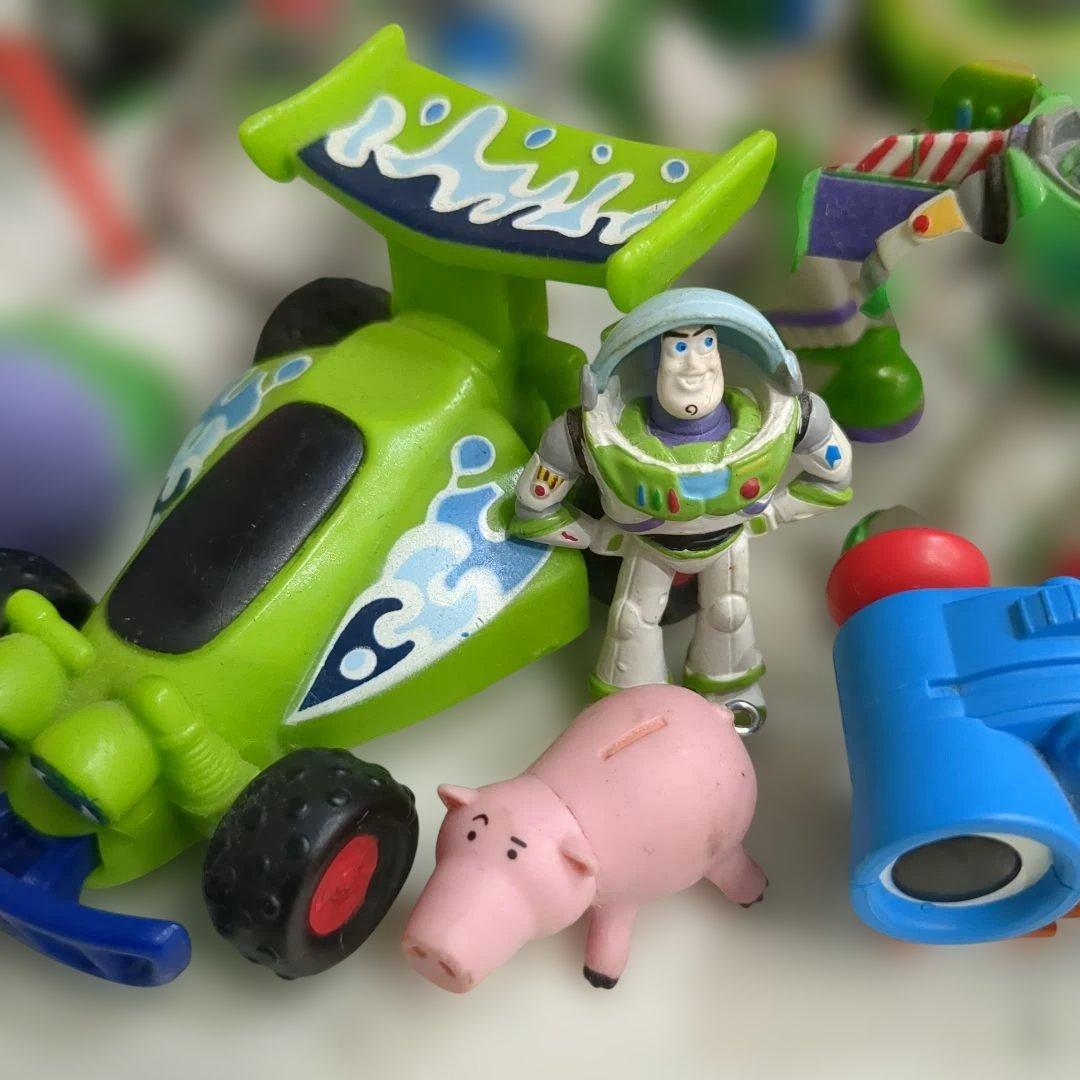 希少【中古】ディズニーピクサー　トイ・ストーリーフィギュア　バズ　ジェシー　ハム