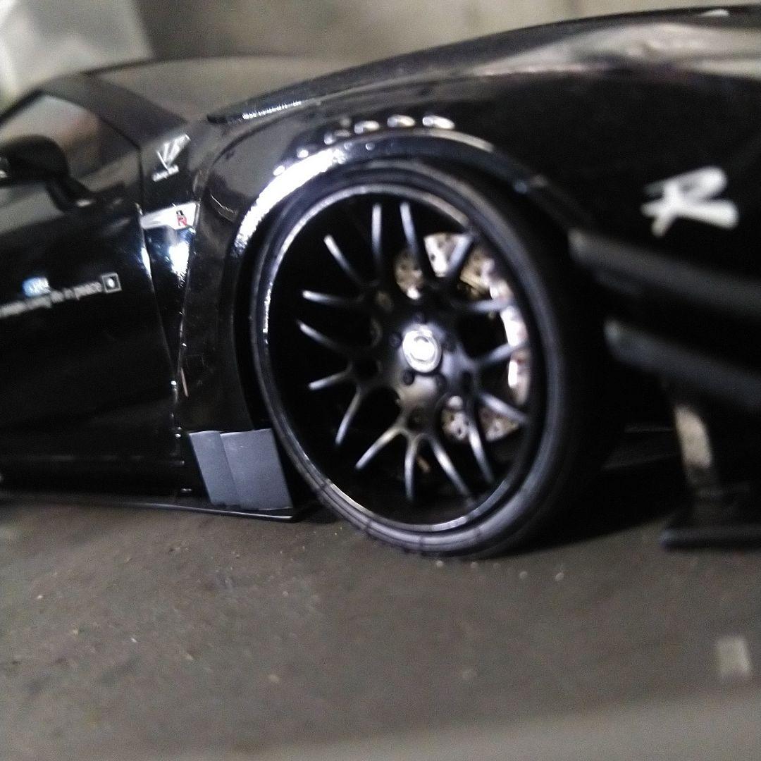 アオシマ1/24日産GT-R35リバティウォークLBGT-R完成品