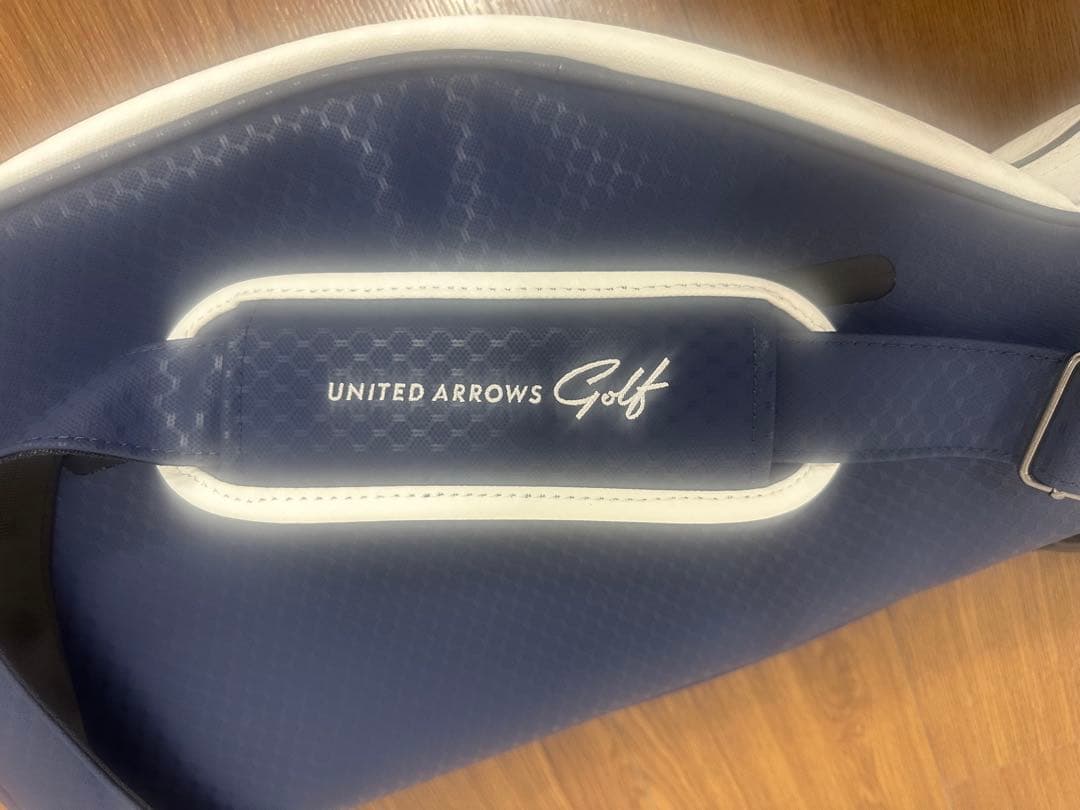 ほぼ未使用 ユナイテッドアローズゴルフ ウロコ レンジバッグ ネイビー／ホワイト
