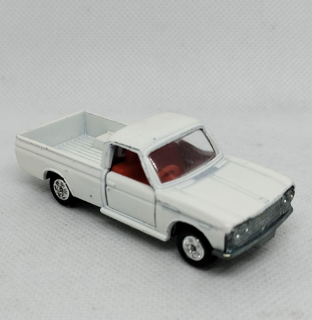 《黒箱トミカ42-1-5》ダットサン1300トラック【難易度C】ピッチ等有り