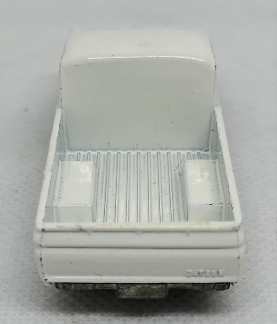 《黒箱トミカ42-1-5》ダットサン1300トラック【難易度C】ピッチ等有り