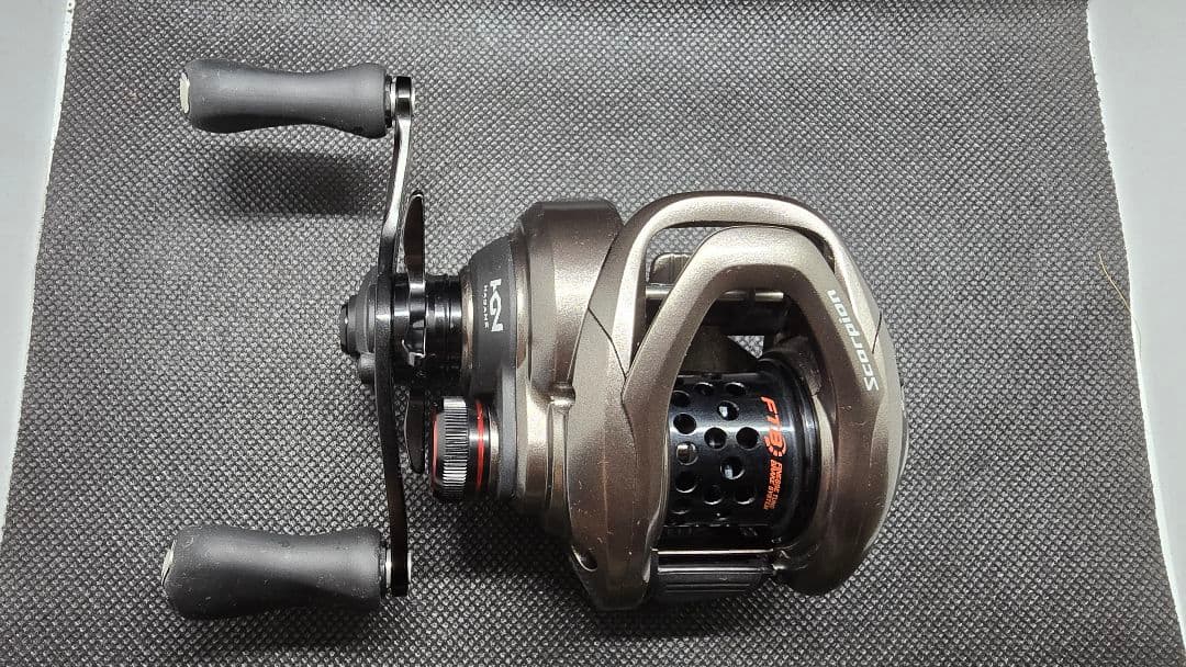 17 スコーピオン bfs xg 左ハンドル