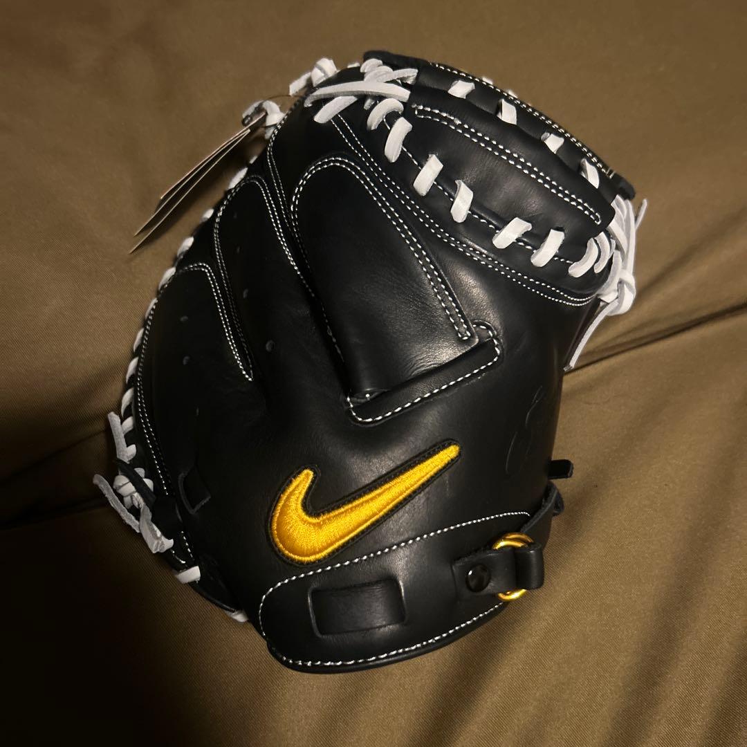Nike 軟式グローブ 黒/白
