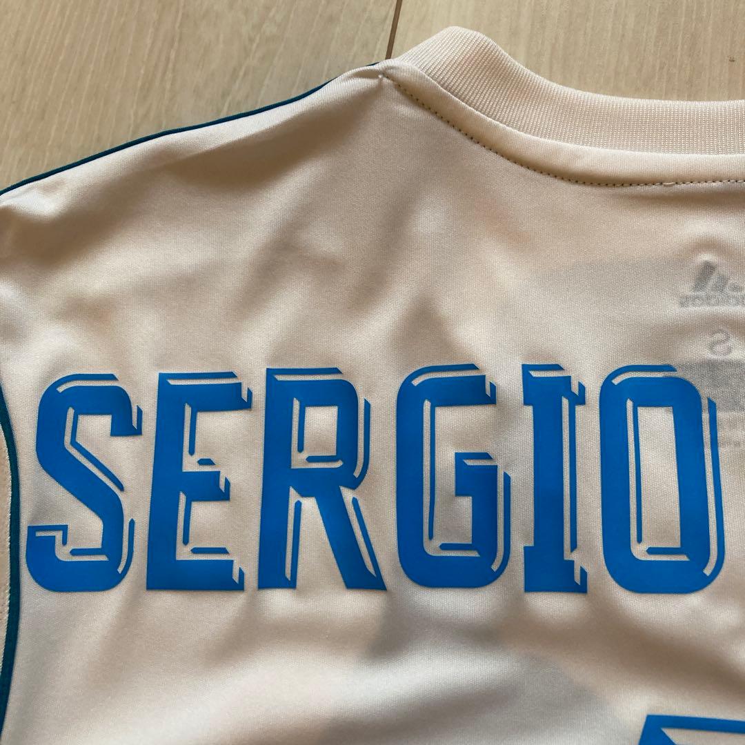 セルヒオラモスネーム入り　17/18 レアル・マドリードホームユニフォーム