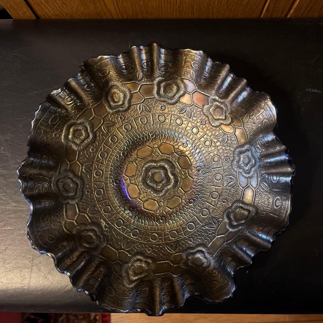 骨董品　飾り皿　材質ガラスと銅？