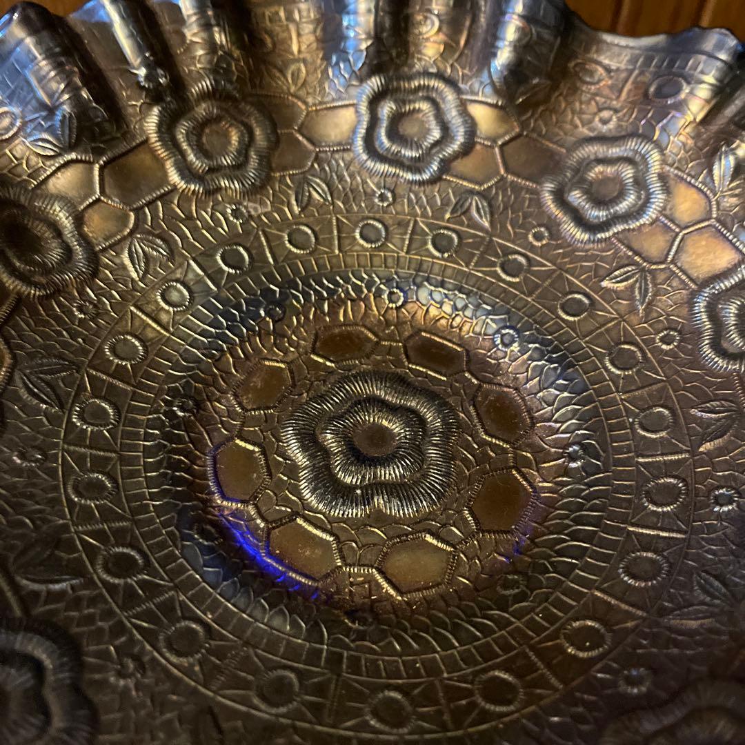 骨董品　飾り皿　材質ガラスと銅？