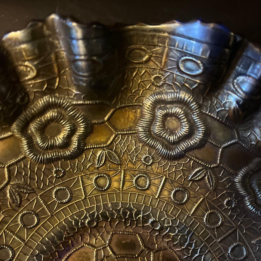 骨董品　飾り皿　材質ガラスと銅？