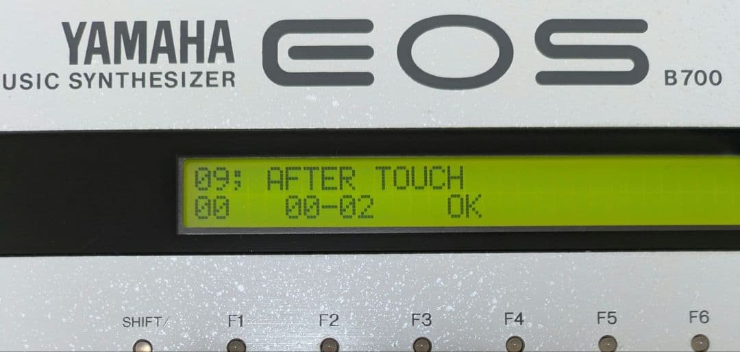 ヤマハ　シンセサイザー　EOS B700　MDF3　ジャンク扱い品