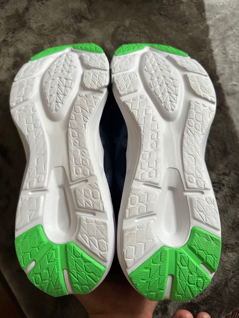 asics ランニングシューズ