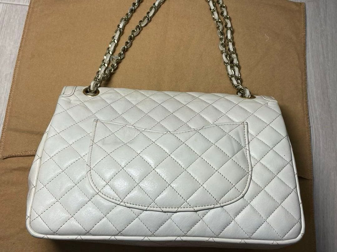 CHANELキルティング　マトラッセ チェーン ショルダーバッグ ラムスキン