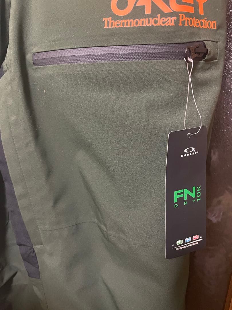 OAKLEY サスペンダー付きスノーボードパンツ XS/JPN S