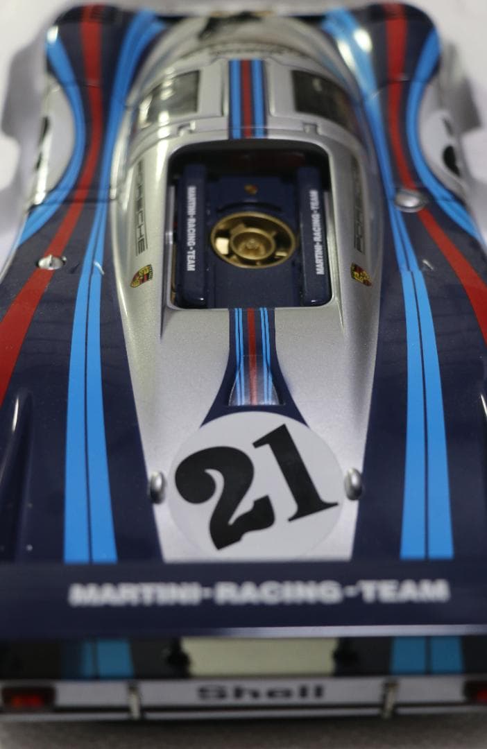 貴重オートアート　 ポルシェ９１７ロングテール　１９７１　1/18 　中古品