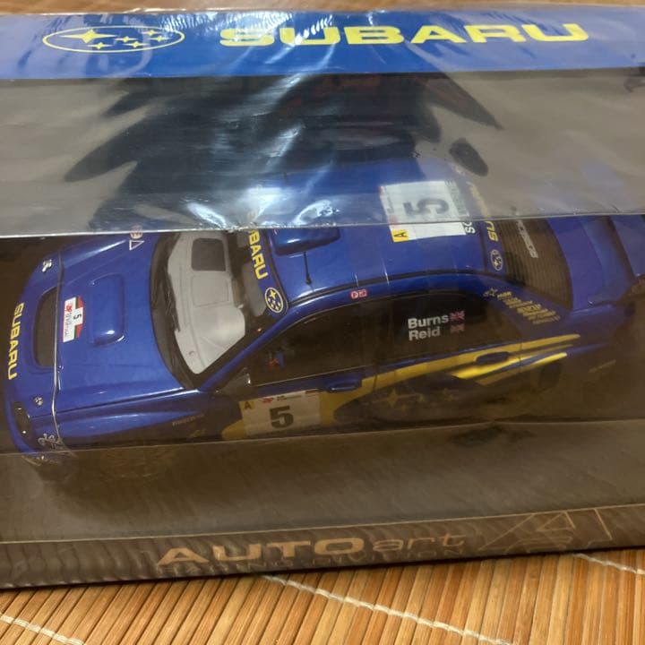 オートアート　2台セット1/18 スバルインプレッサ2001 ドライバーセット