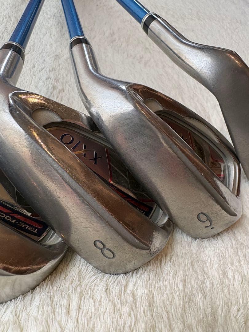 大人気！ゼクシオレディース10 5本セット　ブルー　Lシャフト　アイアン