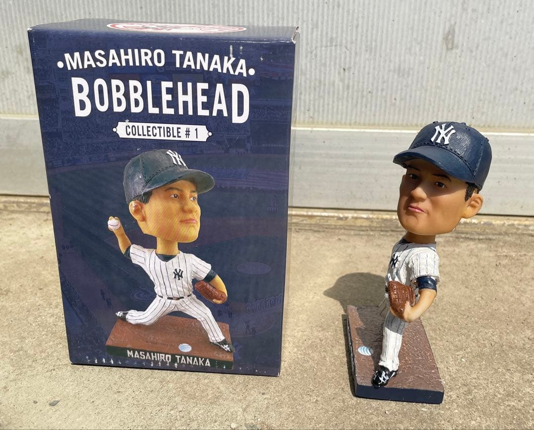 田中将大 ボブルヘッド 　ヤンキース　首振り人形　フィギュア　日米通算　200勝