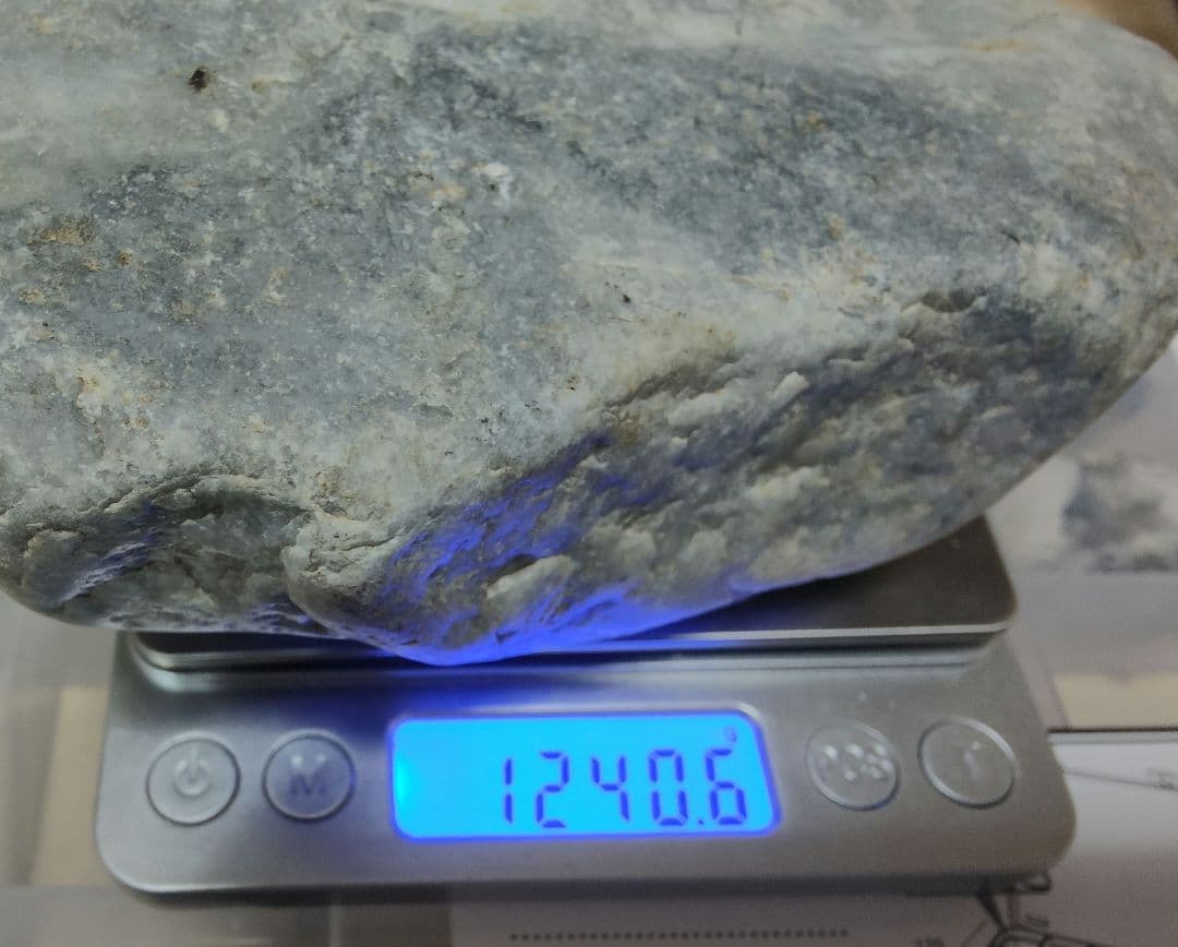 値段交渉歓迎　翡翠　糸魚川　1.2kg