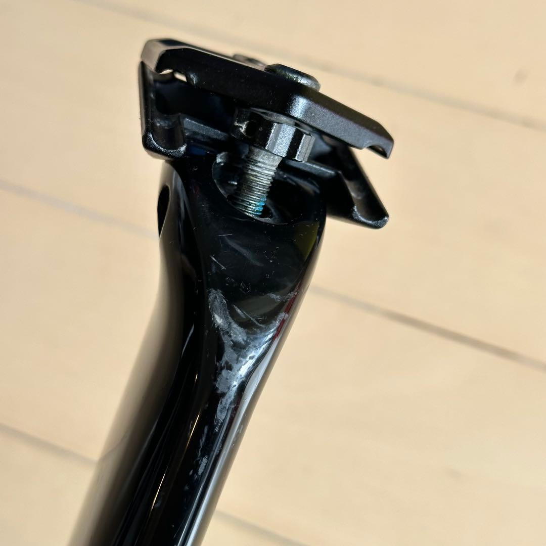 システムシックス　カーボンシートポスト