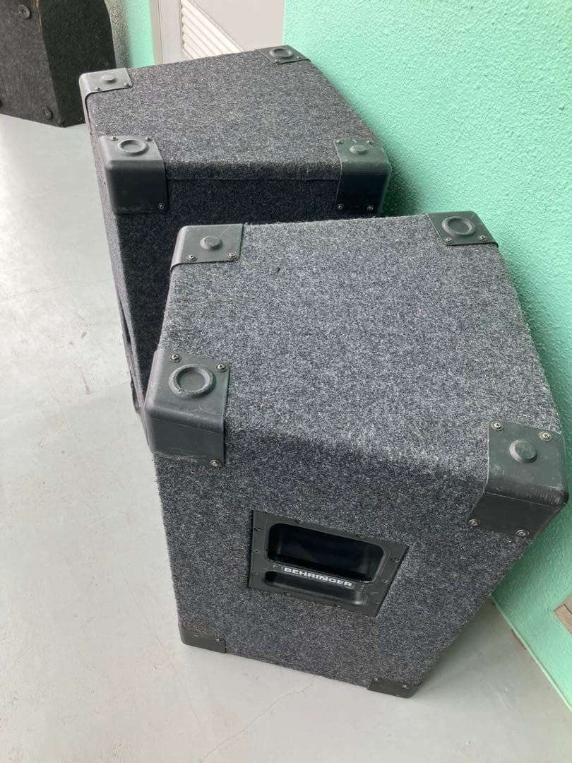 Behringer B2120スピーカー ペア