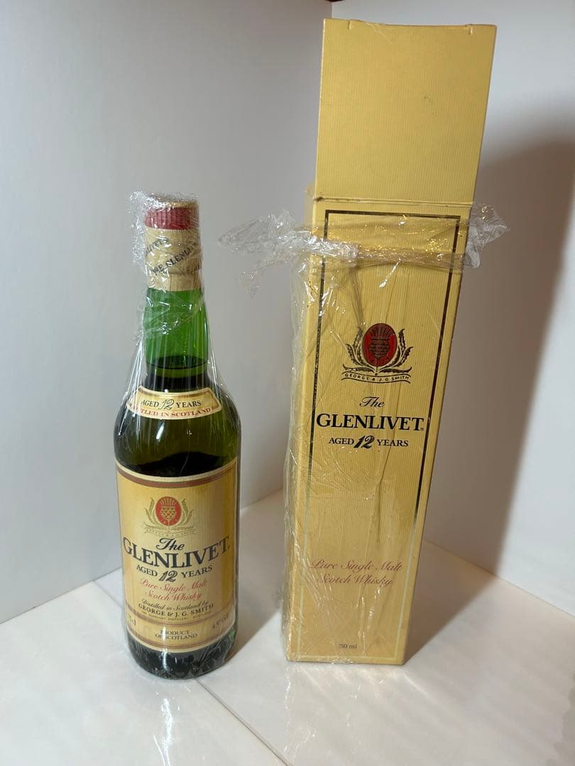 ザ・グレンリベット12年700mlウイスキー特級箱付き旧ボトル