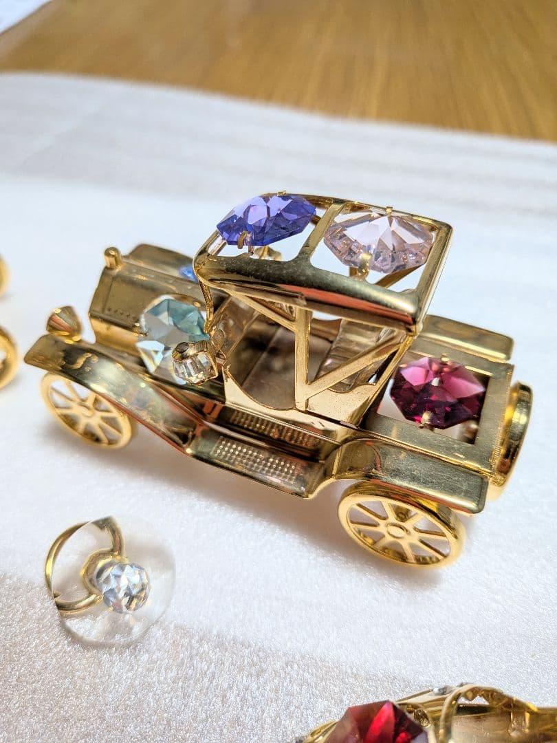 宝石のクラッシックカー・ゴルフクラブ・ハイヒール・おしゃぶり　スワロフスキー似