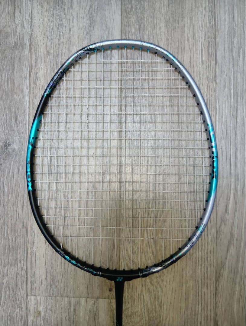 バドミントンラケット アストロクス88D PRO　3U G6