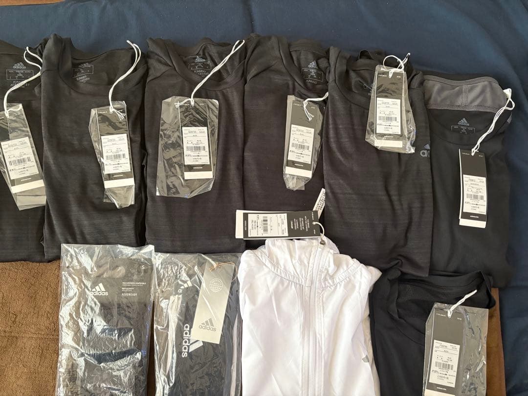 adidas　シャツ&手袋　セット