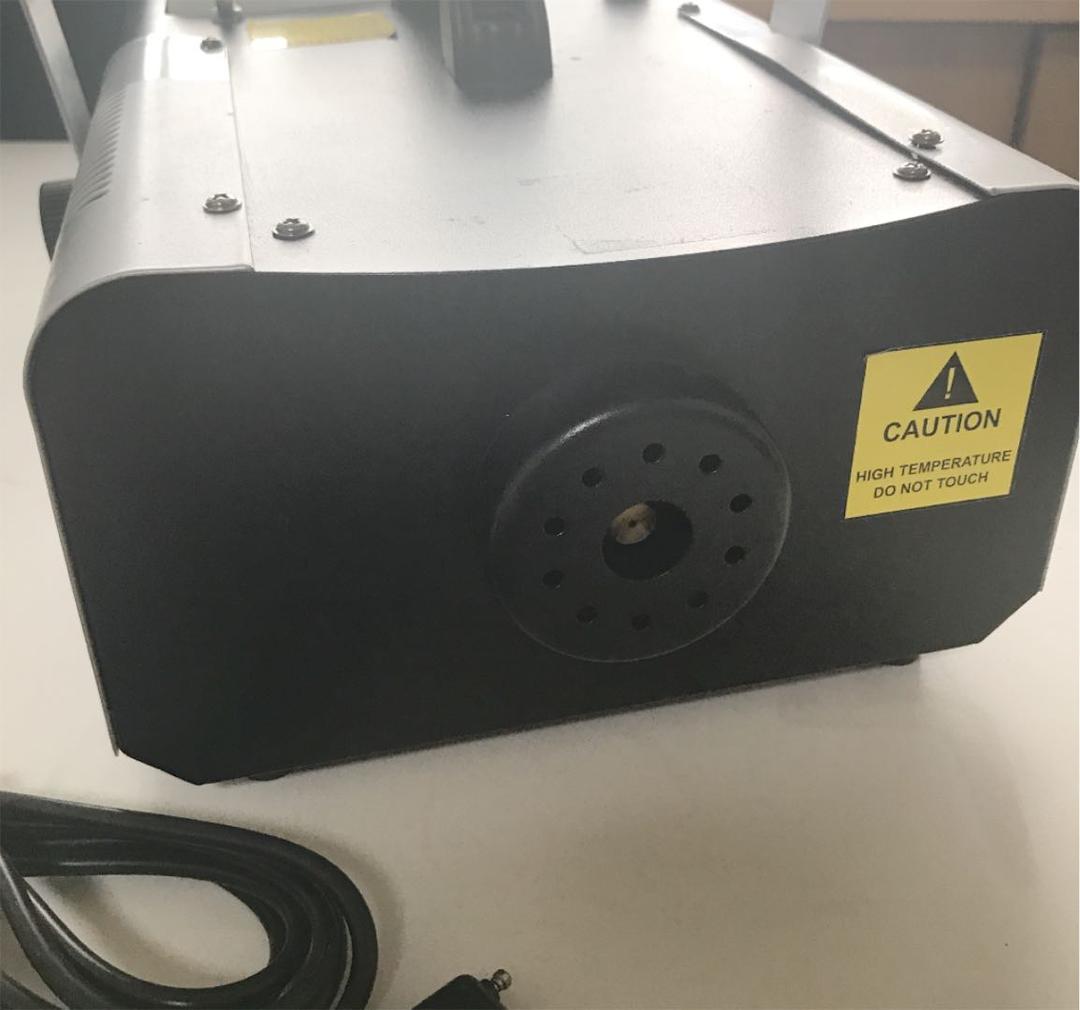 【値下】スモークマシン　フォグマシン　業務用　リモコン付き