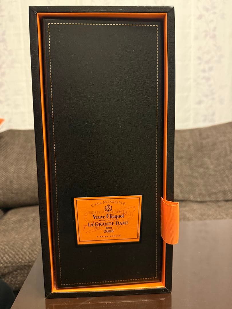 激レアヴィンテージシャンパン‼️ヴーヴ・クリコ ラ・グランダム2006 ケース付き