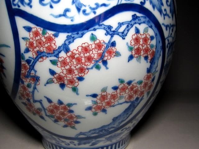 十二代 今泉今右衛門 錦唐津花模様花瓶 　　　m199