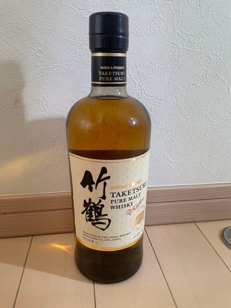 ウイスキー 竹鶴 ピュアモルト ホワイトラベル 700ml