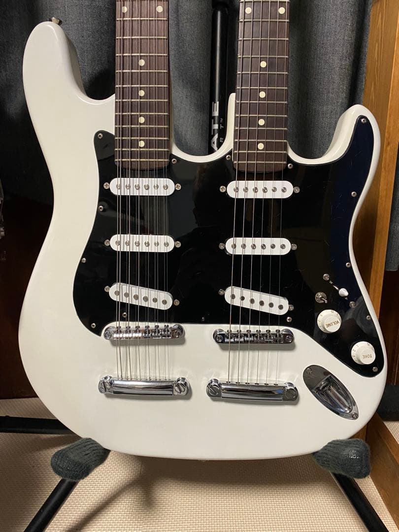 ダブルネック　ストラト