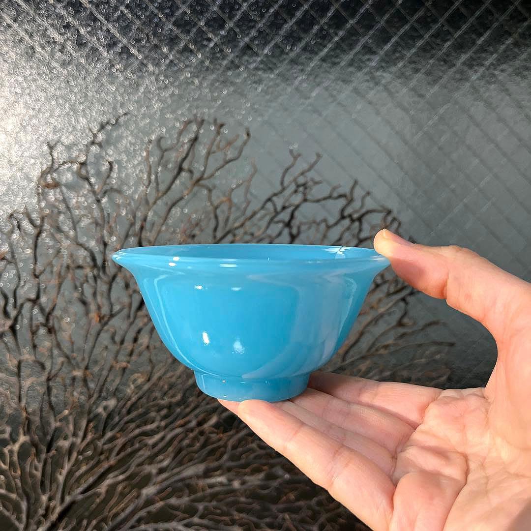 骨董　時代ガラス　空色　練りガラス　反り口　小碗　氷コップ　ウランガラス